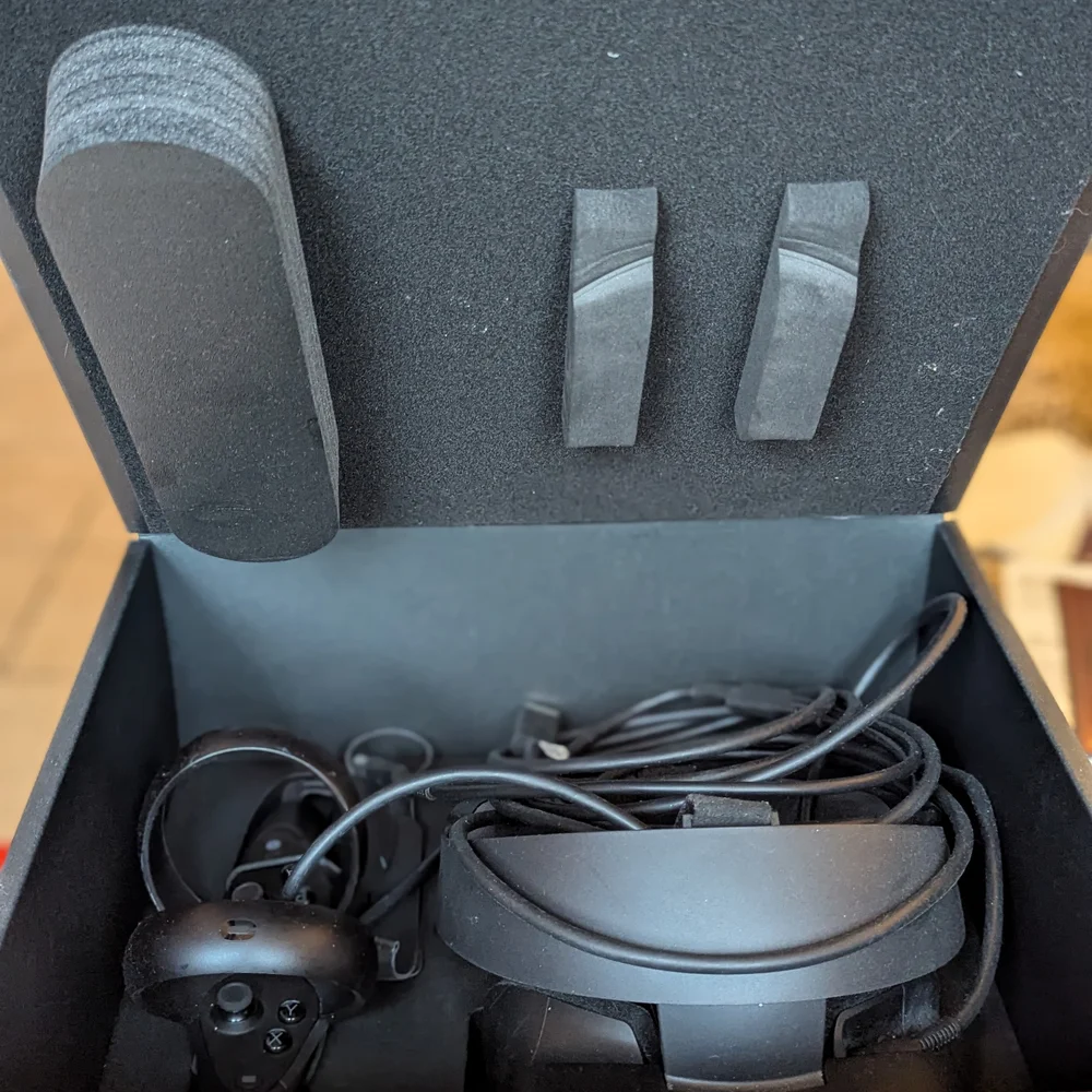Oculus Rift S PC-Powered VR Gaming Headset